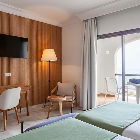 Отель Duque De Najera 4*