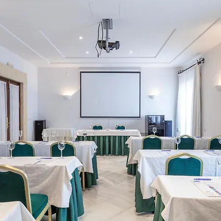 Отель Duque De Najera Рота